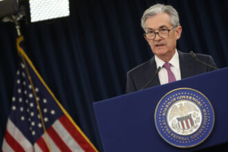 Fed Keeps Interest Rates