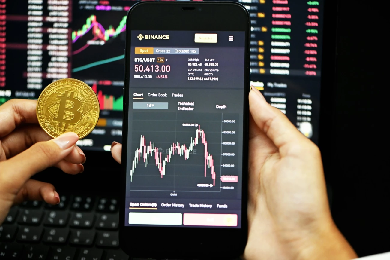 Binance Trading Shift from Leverage to Holdings